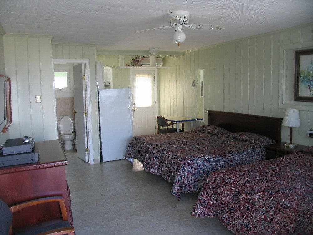 Southold Beach Motel Экстерьер фото