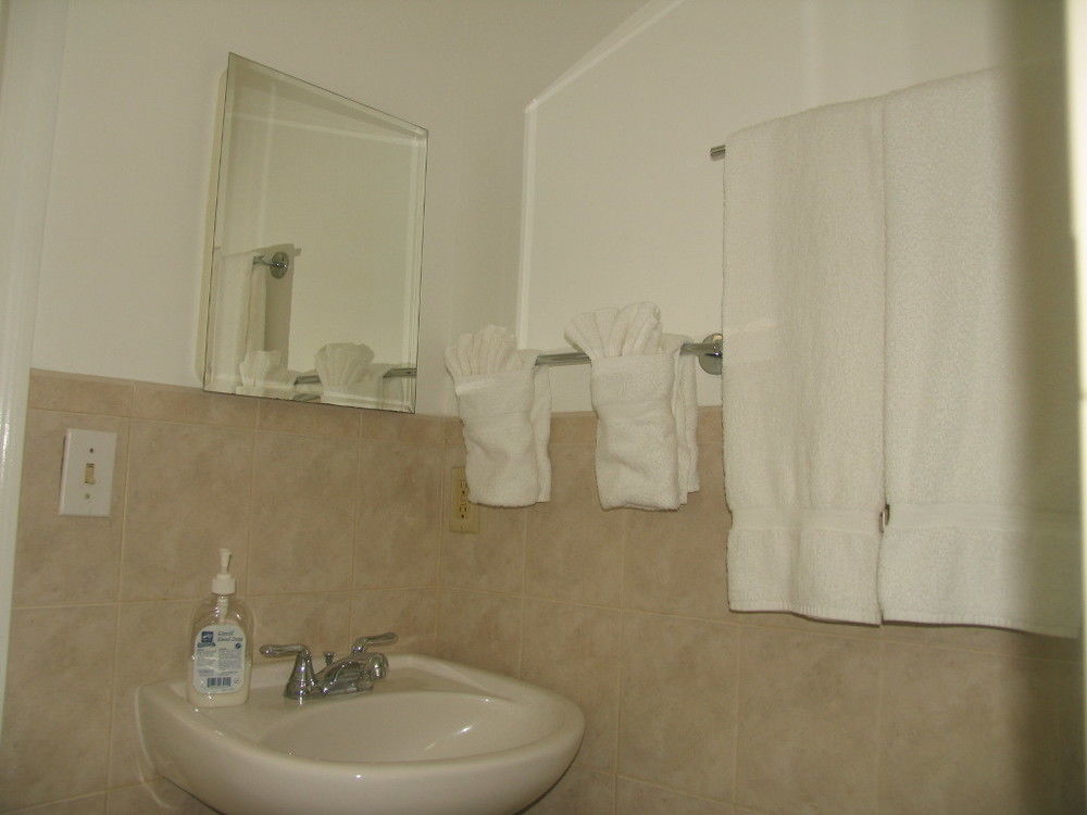 Southold Beach Motel Экстерьер фото